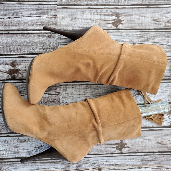 NWOT Michael Kors Vienna Suede Tassel Boot, Flaws - Picture 3 of 10